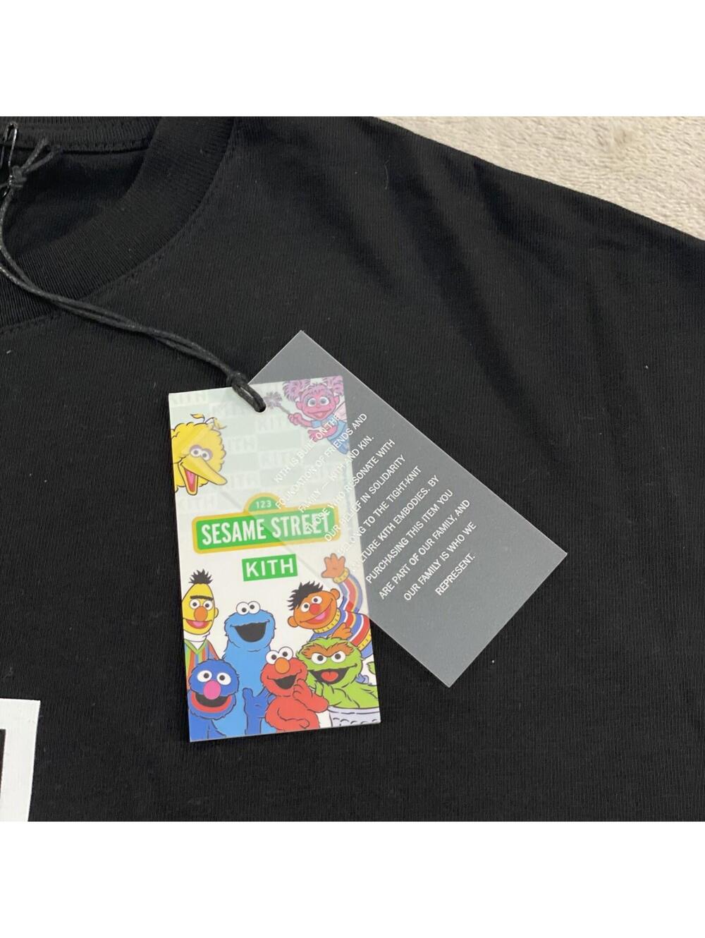 Kith for Sesame Street Elmo Tee T-Shirt Size XS Brand New With Tags - Picture 4 of 10